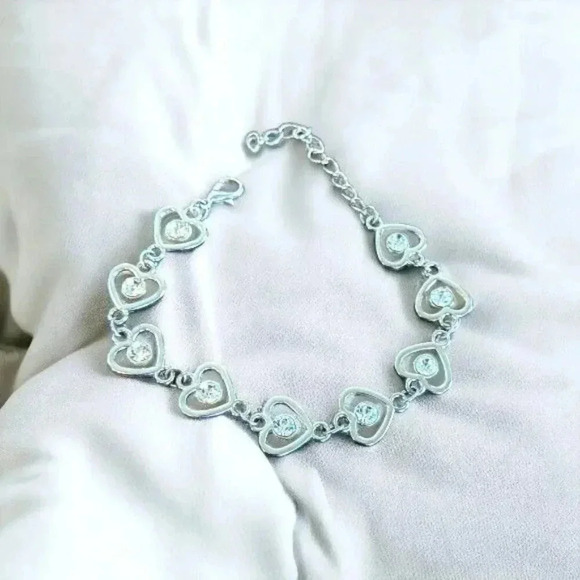 Vintage y2k Silver Tone Heart Chain Bracelet Center Jewels - Picture 1 of 4